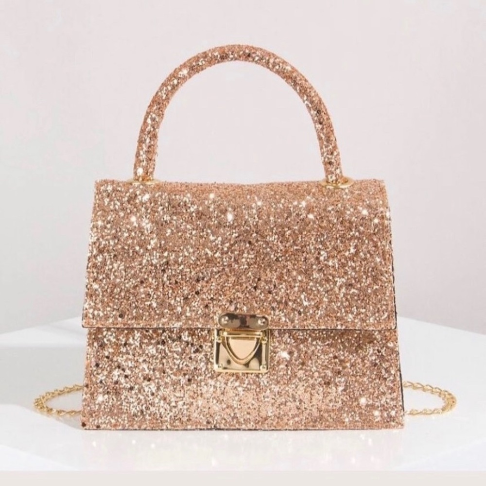Gold Purse That Comes With Gold Chain Straps